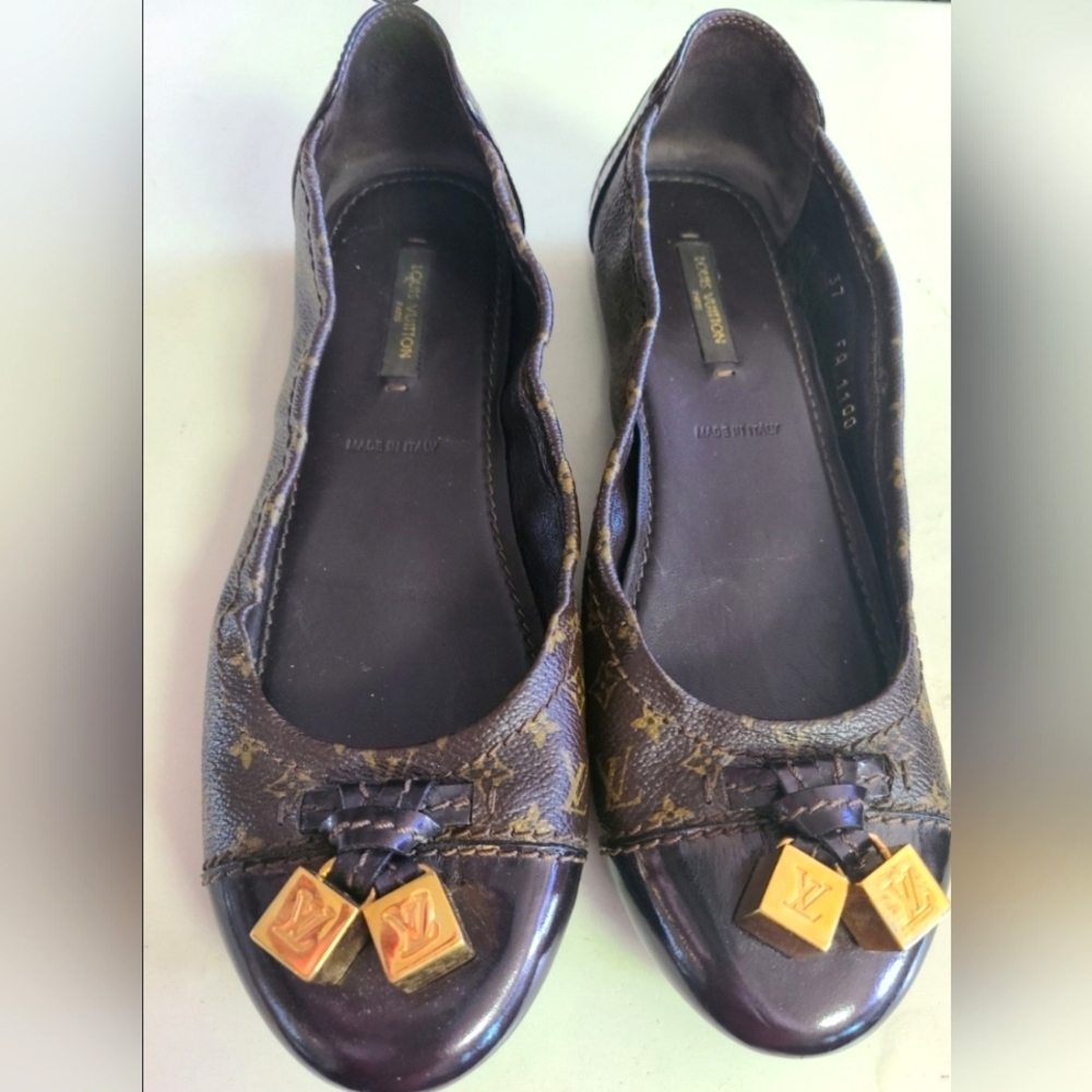 Louis Vuitton Monogram Ballet Flats Size 37